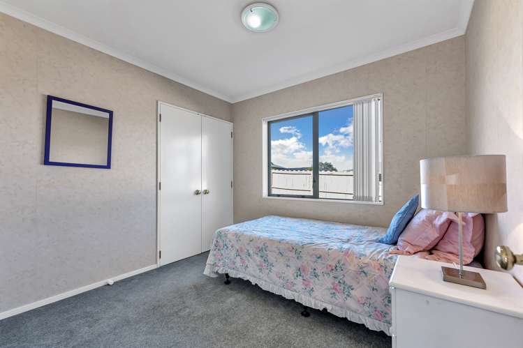 24 Eastland Road Flat Bush_11