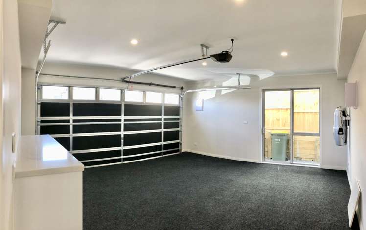 11 Aklander Rise Flat Bush_17