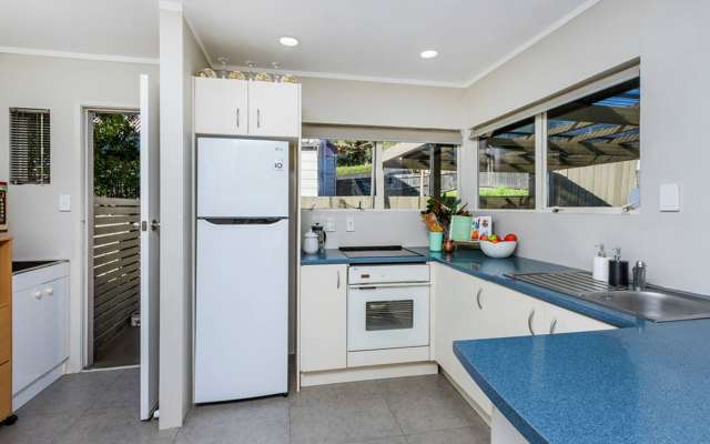 1/25 Mayall Avenue Beach Haven_4