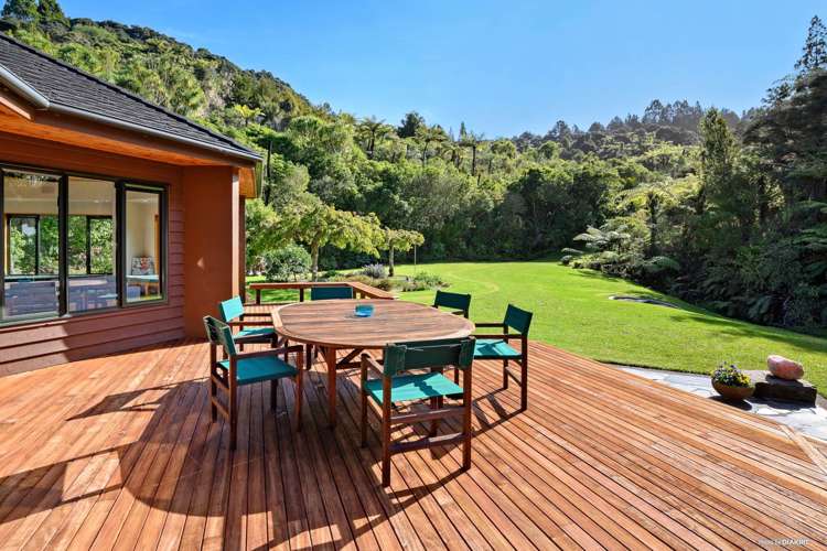 36 Stoney Creek Drive Waitakere_17