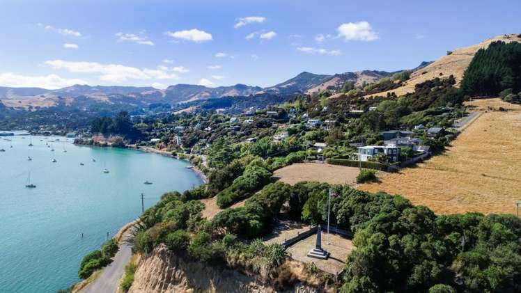 261 Beach Road Akaroa_6