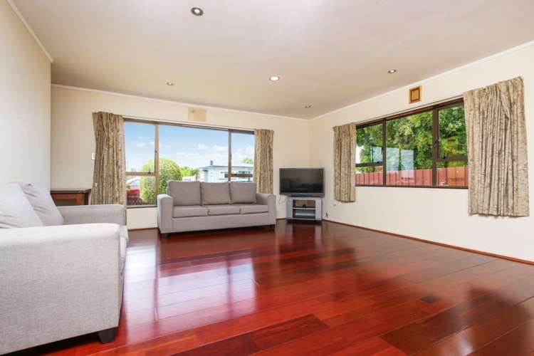 42 Wattle Street New Lynn_5