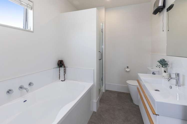 6/2 Cranmer Square Christchurch Central_13
