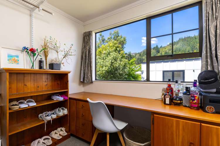 168 Waikawa Road Picton_19