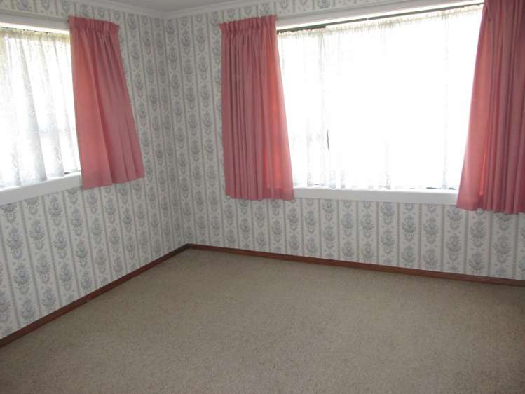 11 Plaskett Street Reefton_18