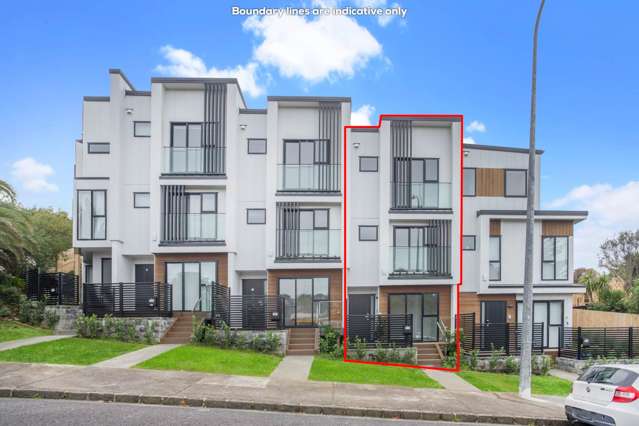 $680,000 Reserve  - Entry to Orakei