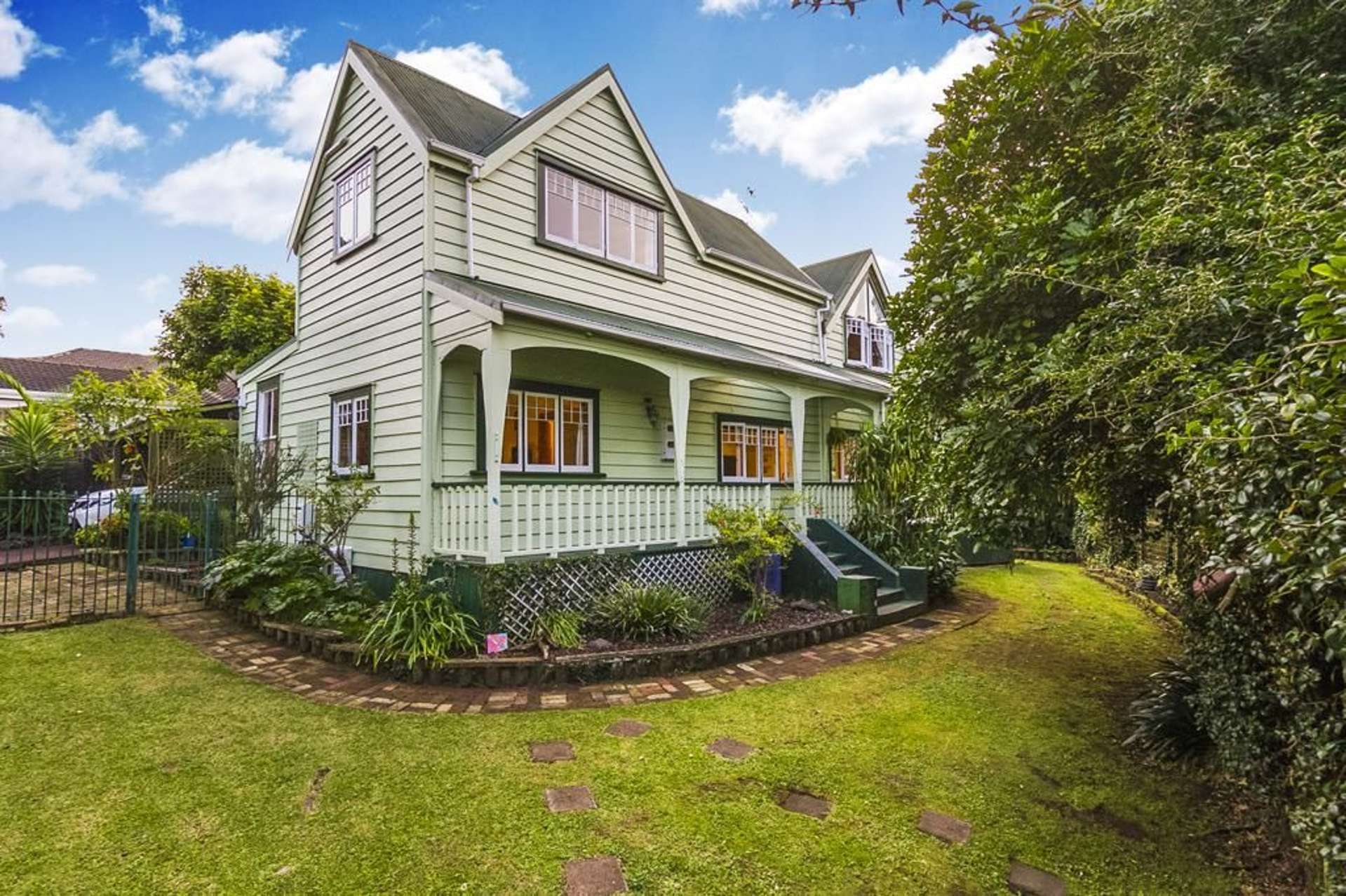 9 South Lynn Road Titirangi_0