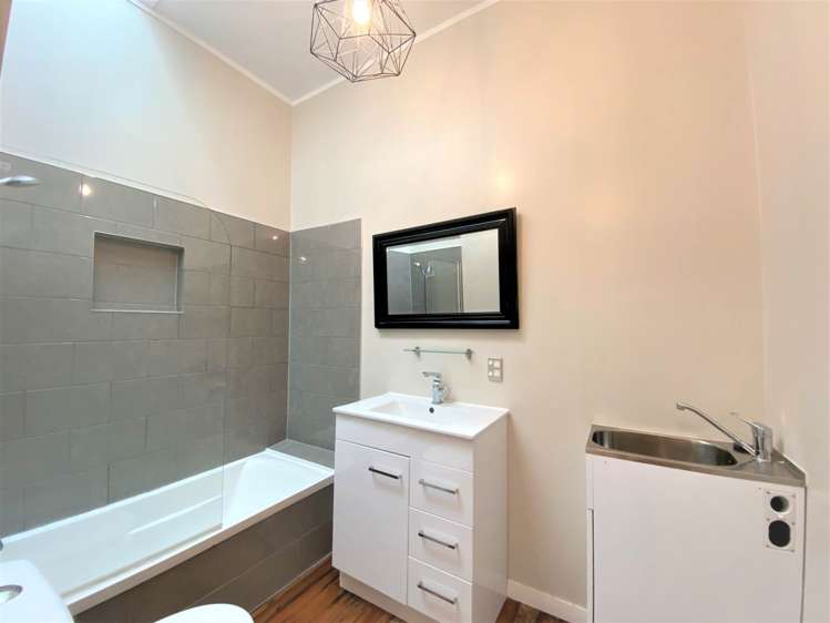 2/7 Jesmond Terrace Mt Albert_6