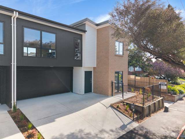 2/15 Mccracken Avenue Hillcrest_1
