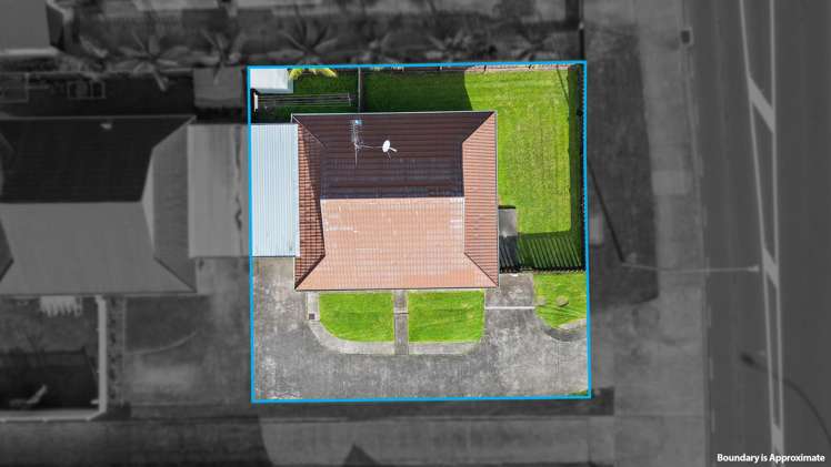 1/20 Sturges Road Henderson_21