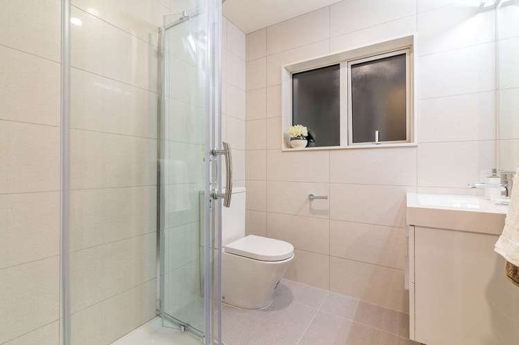 61a Tirimoana Road Te Atatu South_15