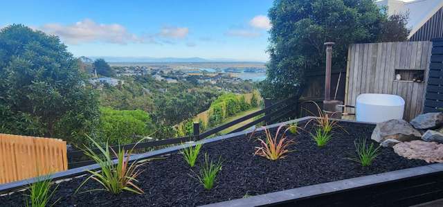 2/146 Soleares Avenue Mount Pleasant_4