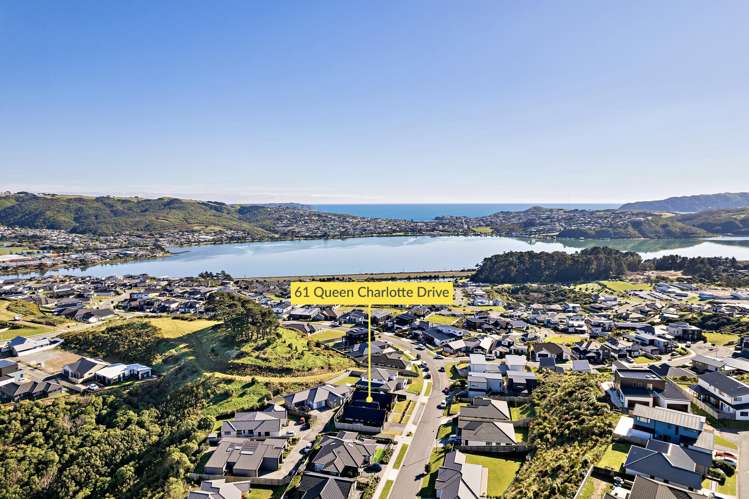 61 Queen Charlotte Drive Aotea_31