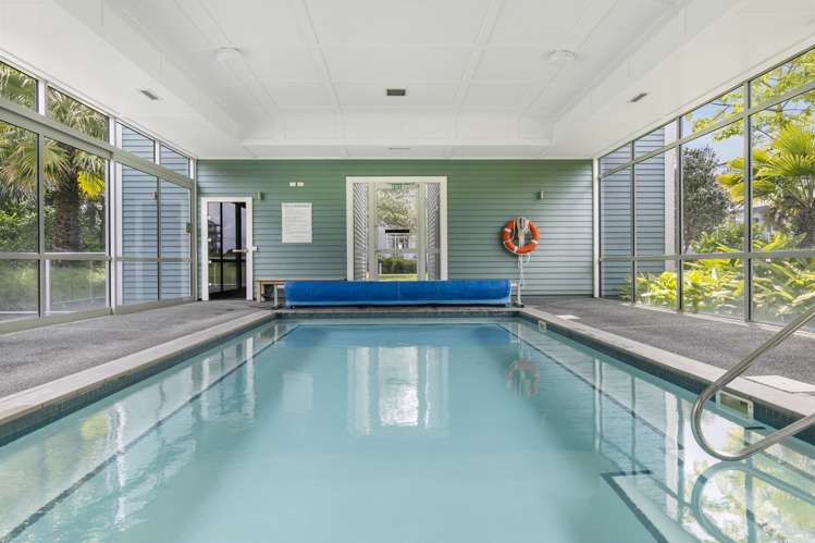 4 Kensington Drive Orewa_16