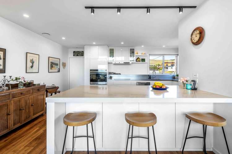 9 Violet Street Riverton_4