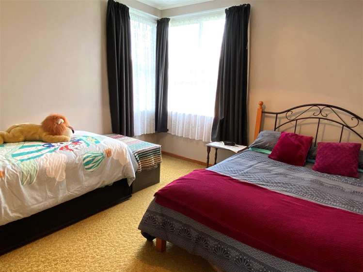 402 Main South Road Paroa_14