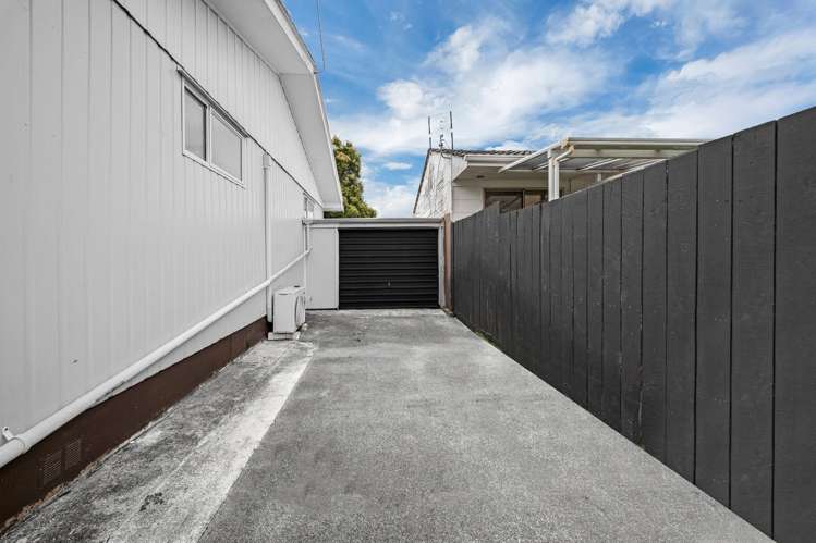 2/10A Lupton Road Manurewa_15