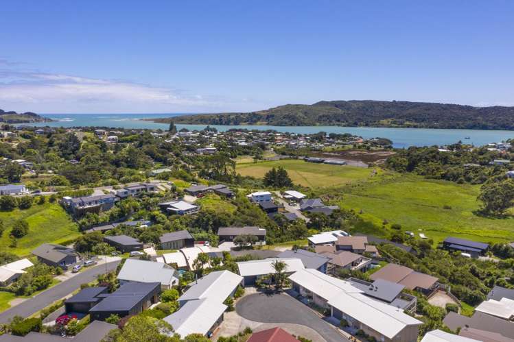 25E Violet Street Raglan_14