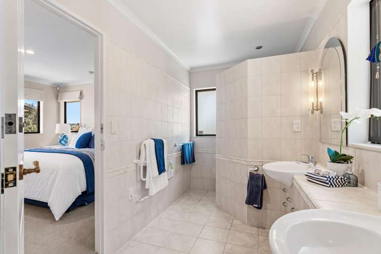 236 Alec Craig Way Gulf Harbour_17