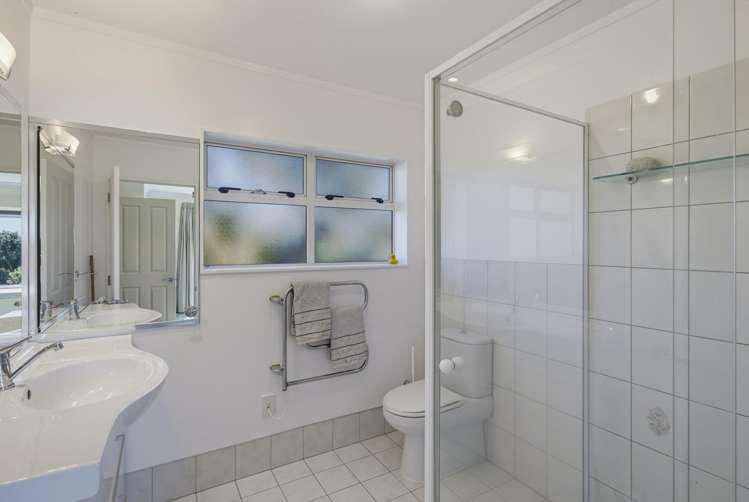 111 Milne Drive Paraparaumu_17