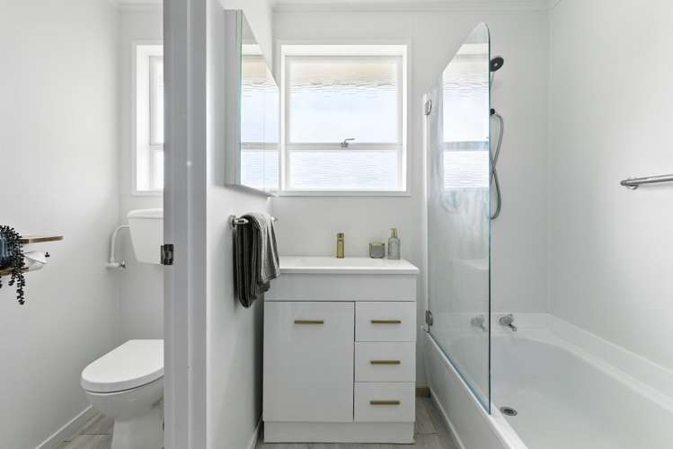 7 Tewsley Street Sawyers Bay_12