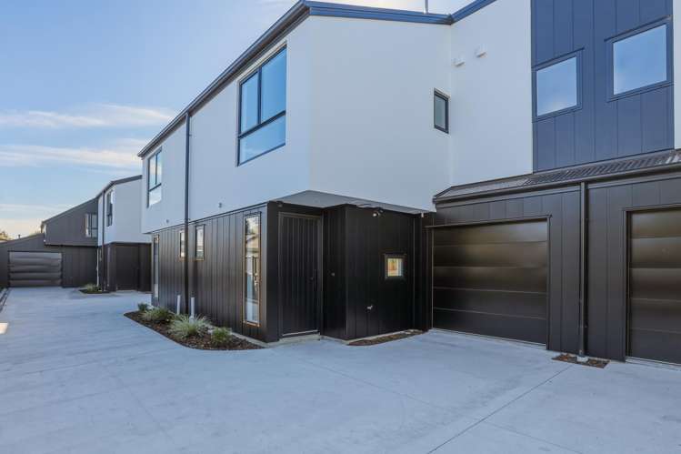 Units 1 -5/6 Ngata Place Hornby_14