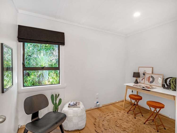 37 Panorama Drive Parahaki_13