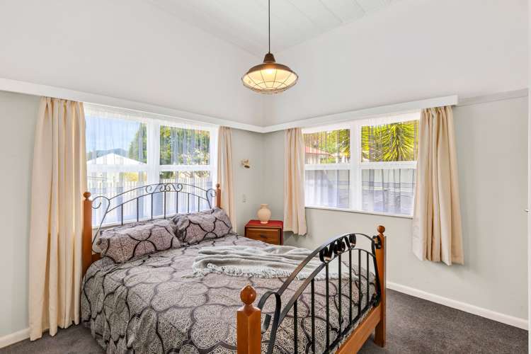 40 Emano Street Toi Toi_2