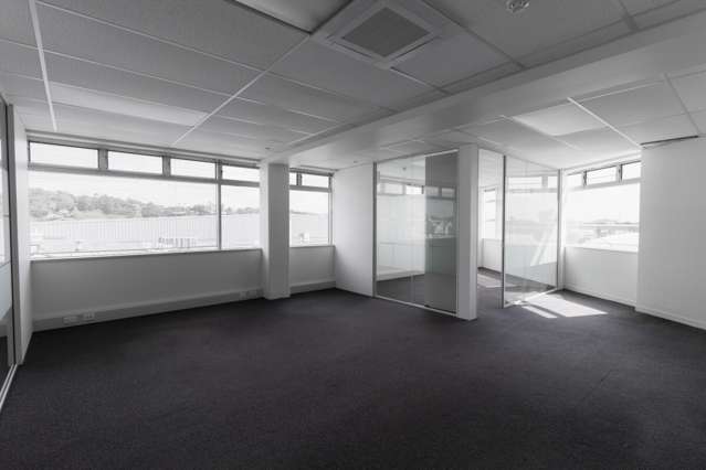 19 Great South Road Epsom_1