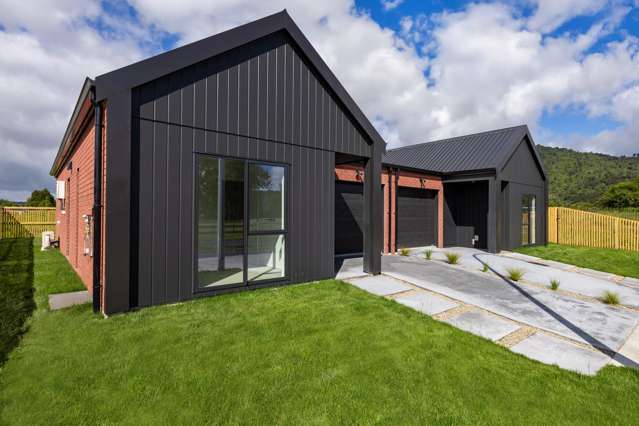 Ready to Move In - Modern 2 Bedroom