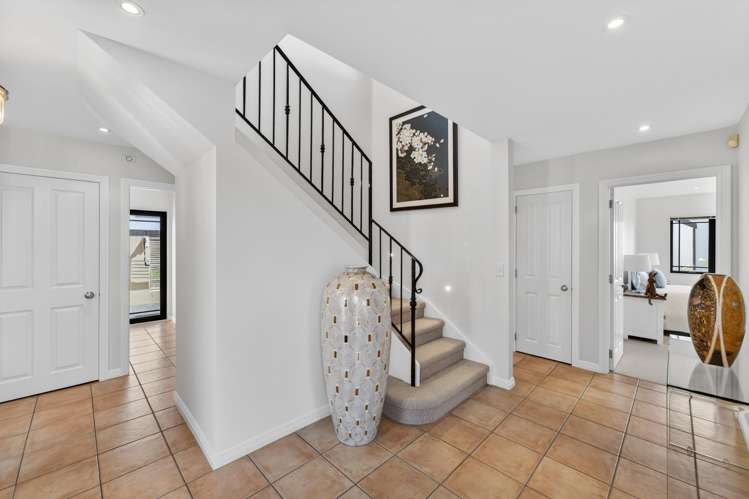 5 Midway Avenue Castor Bay_17