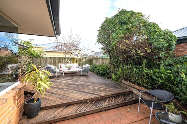 1 Di Leva Way The Wood_3