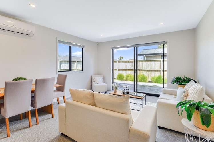 2/36 Odette Street 2738_5