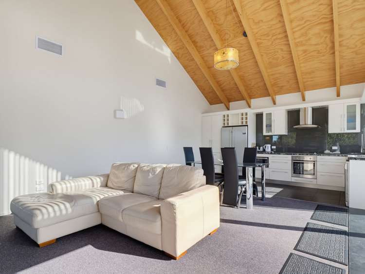 2 Kowhai Way_4