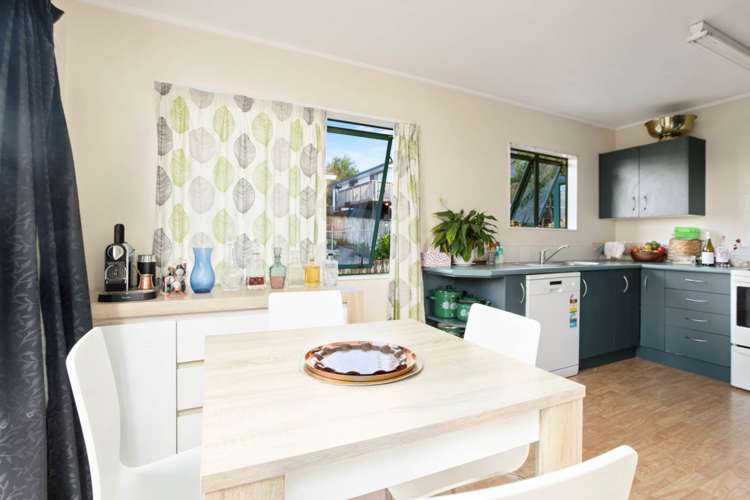 225b Glengarry Road Glen Eden_4