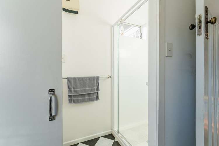 19 Ings Avenue Saint Clair_25