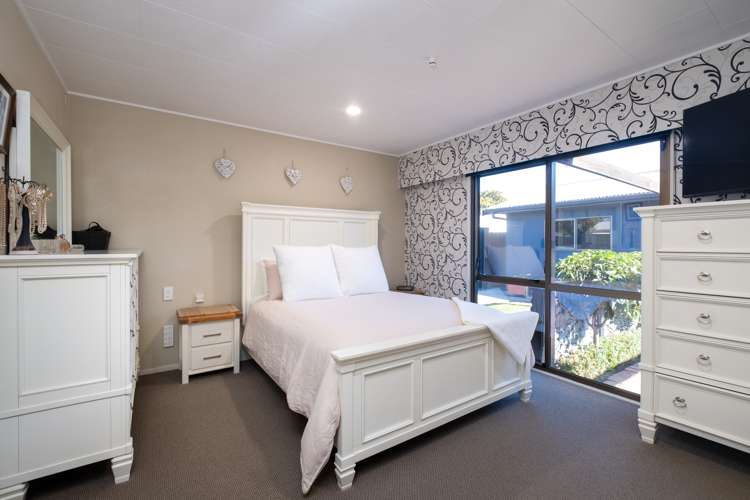 502a Charles Street Saint Leonards_12