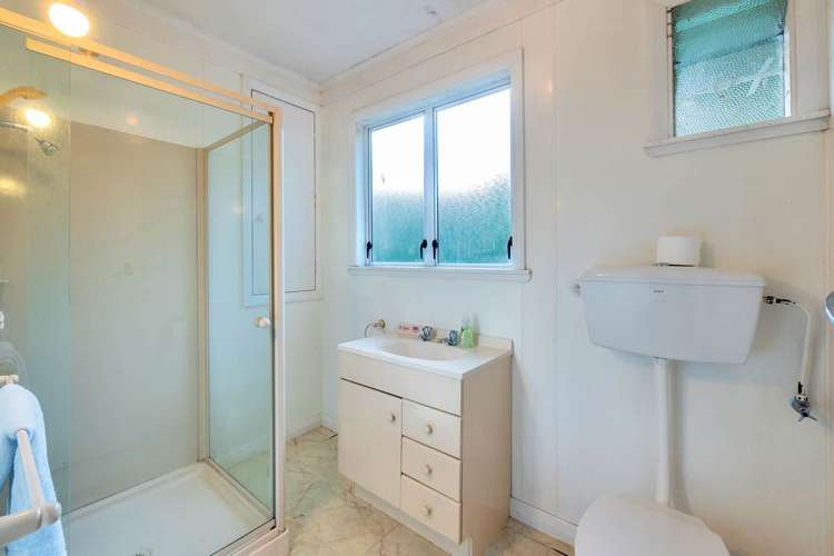 12 Kamara Road Glen Eden_13