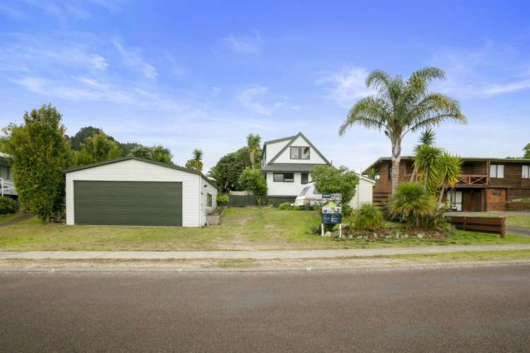 200 Vista Paku Pauanui_0