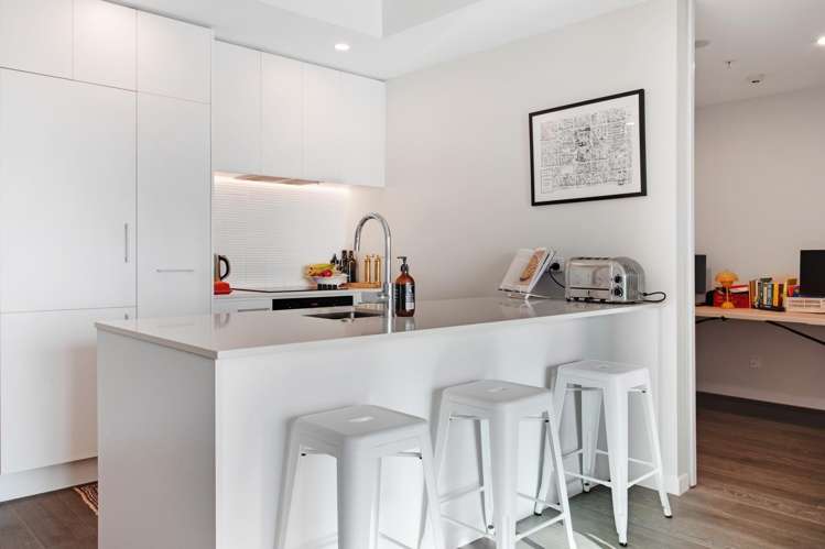 302/1 Enfield Street Mount Eden_6