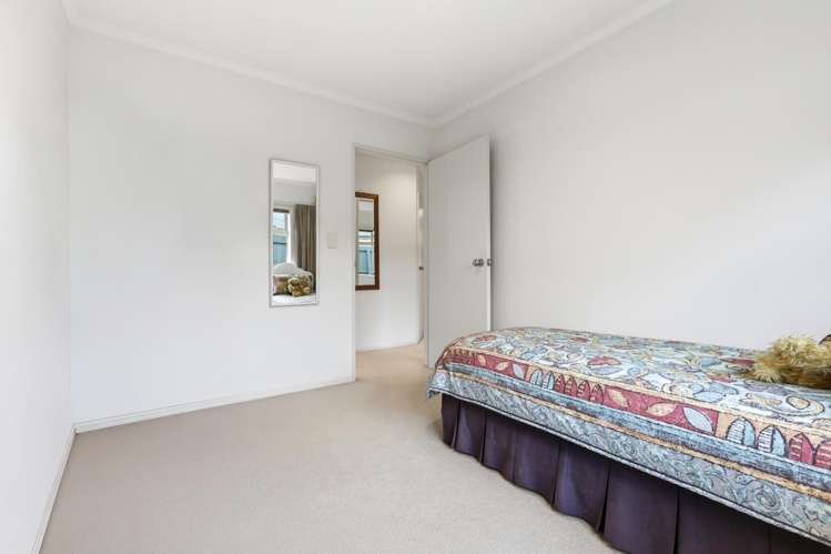 14 Chesterfield Way Orewa_21