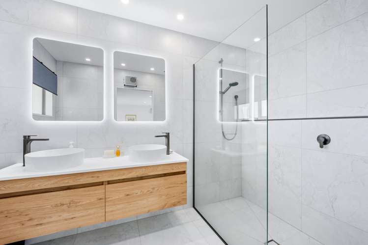 5 Coopworth Mews West Melton_22