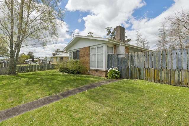 35 James Henry Crescent Huntly_1