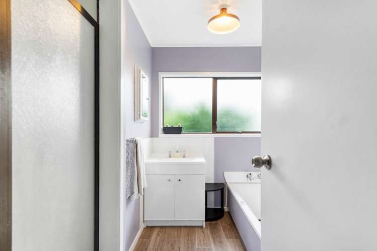 15 Le Havre Place Takanini_8