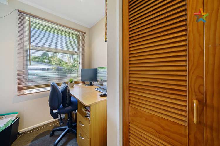 25 Larchmont Grove Totara Park_10