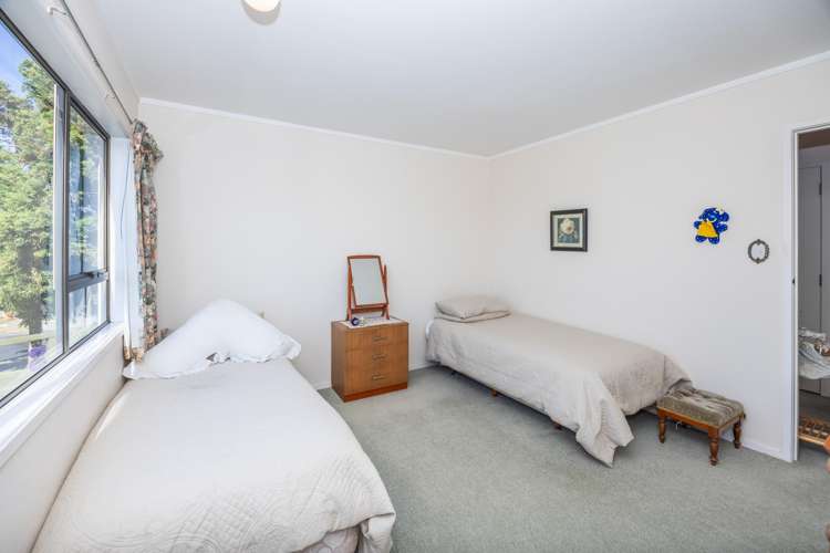 28 Gilbass Avenue Hamilton Lake_20