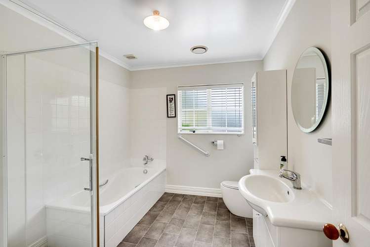 45 The Oaks Drive Cambridge_10