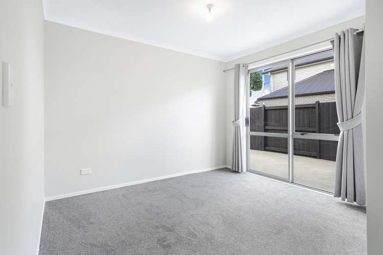 198d Old Farm Road Hamilton East_16