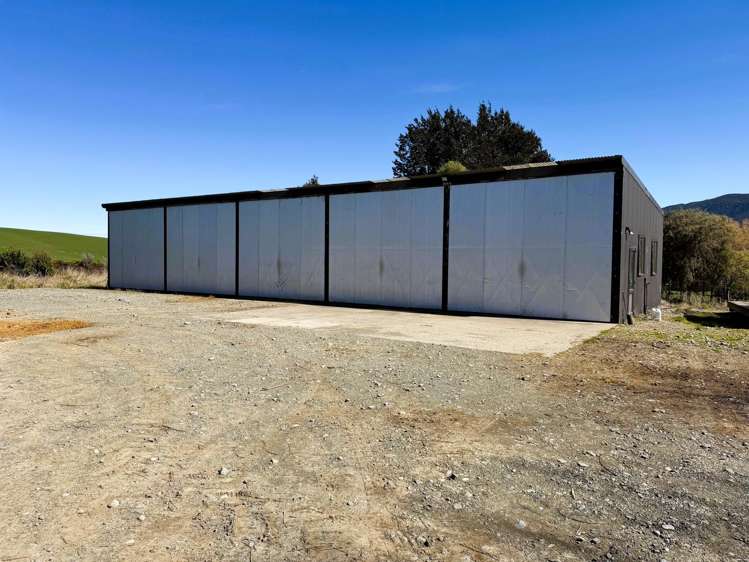 2211 Blackmount Redcliff Road Whare Creek_25