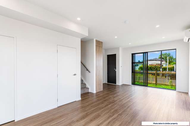 7/22 Coniston Avenue Te Atatu South_3